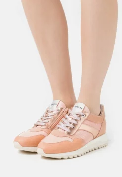 Geox TABELYA - Baskets Basses - Peach
